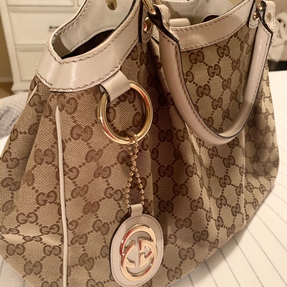 Authentic Gucci Purse - Picture 1 of 6